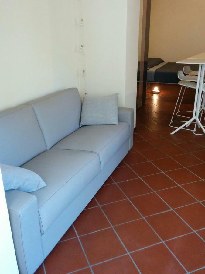 Honey House Parma Apartment ภายนอก รูปภาพ