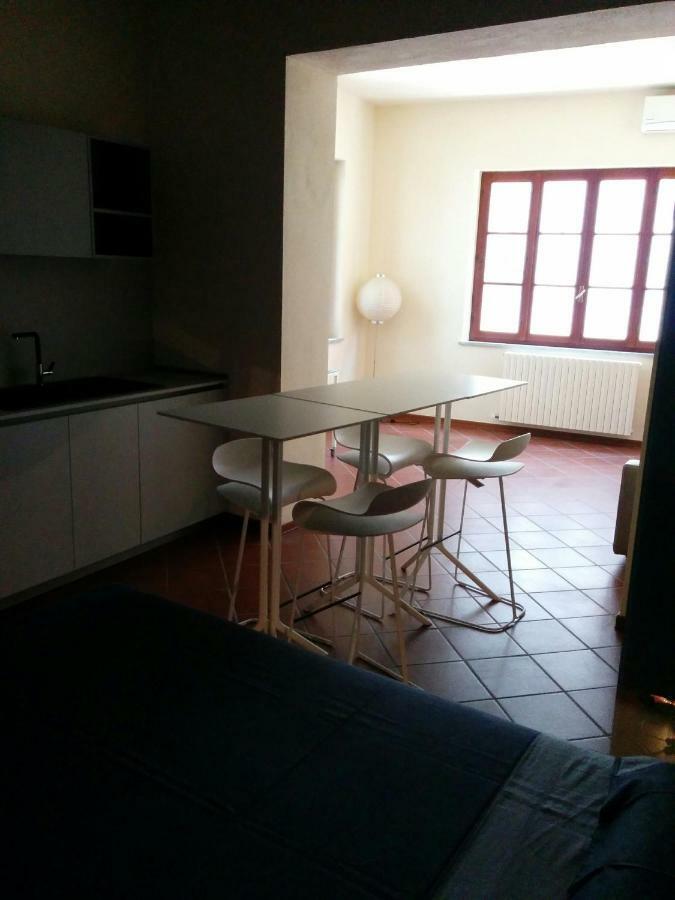 Honey House Parma Apartment ภายนอก รูปภาพ