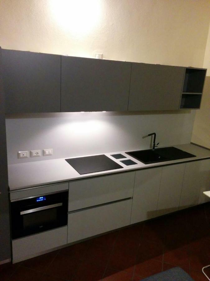 Honey House Parma Apartment ภายนอก รูปภาพ