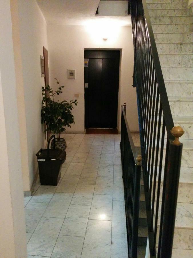 Honey House Parma Apartment ภายนอก รูปภาพ