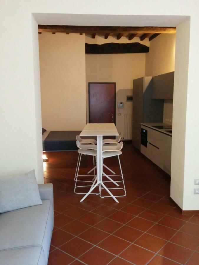 Honey House Parma Apartment ภายนอก รูปภาพ