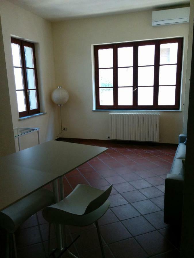Honey House Parma Apartment ภายนอก รูปภาพ