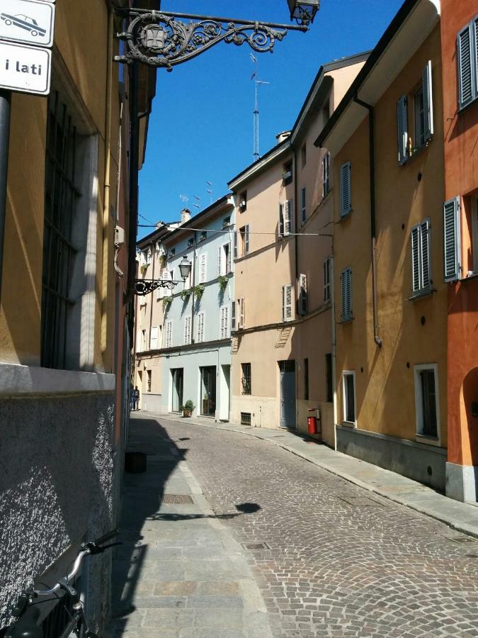 Honey House Parma Apartment ภายนอก รูปภาพ