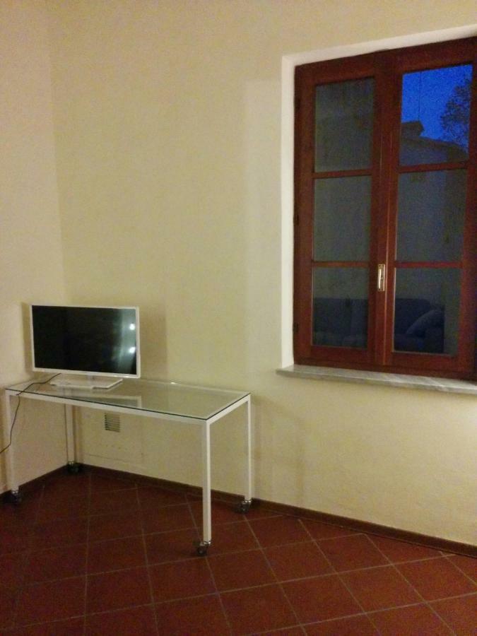 Honey House Parma Apartment ภายนอก รูปภาพ
