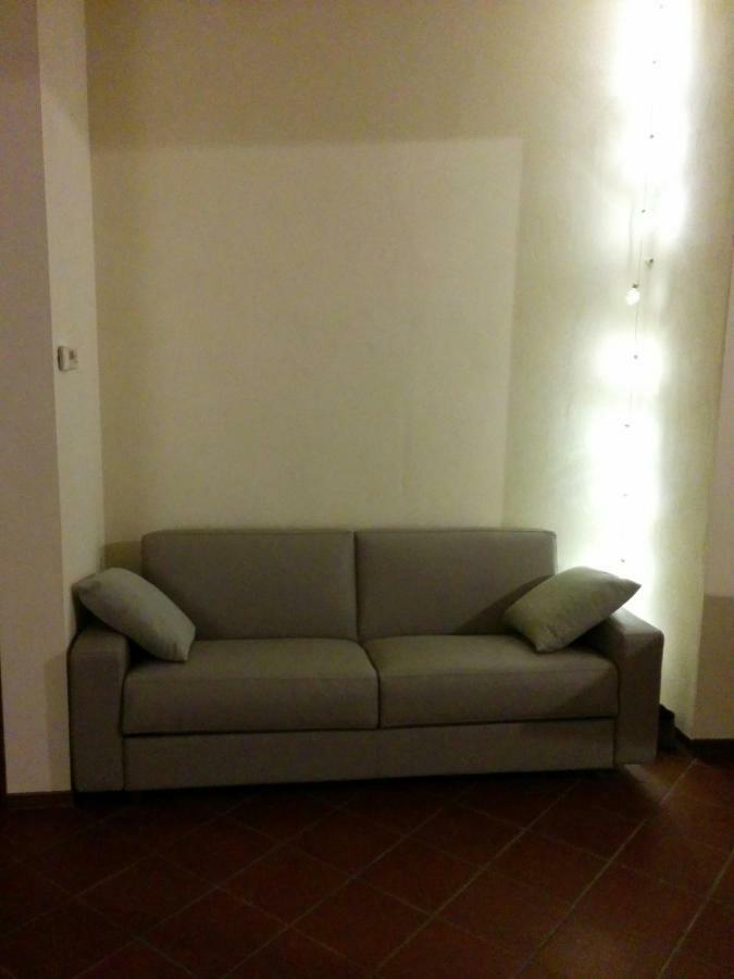 Honey House Parma Apartment ภายนอก รูปภาพ