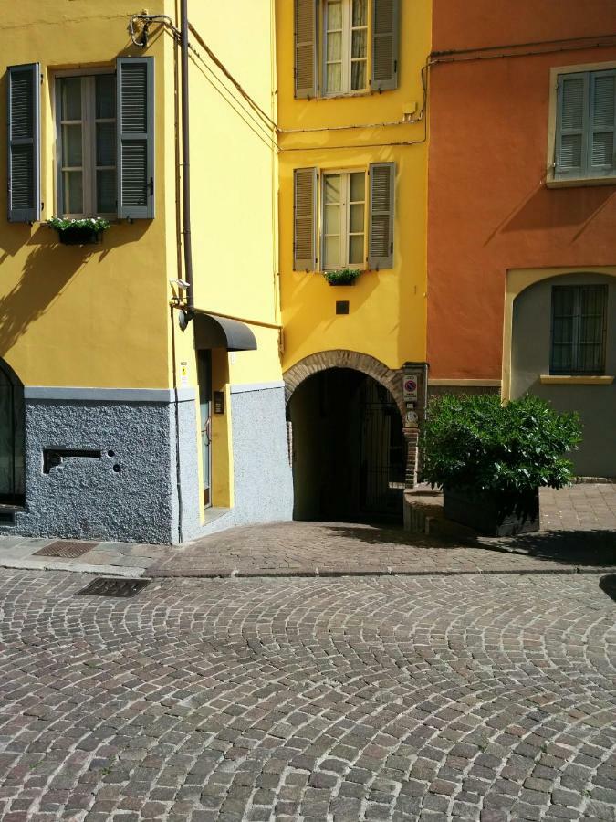 Honey House Parma Apartment ภายนอก รูปภาพ